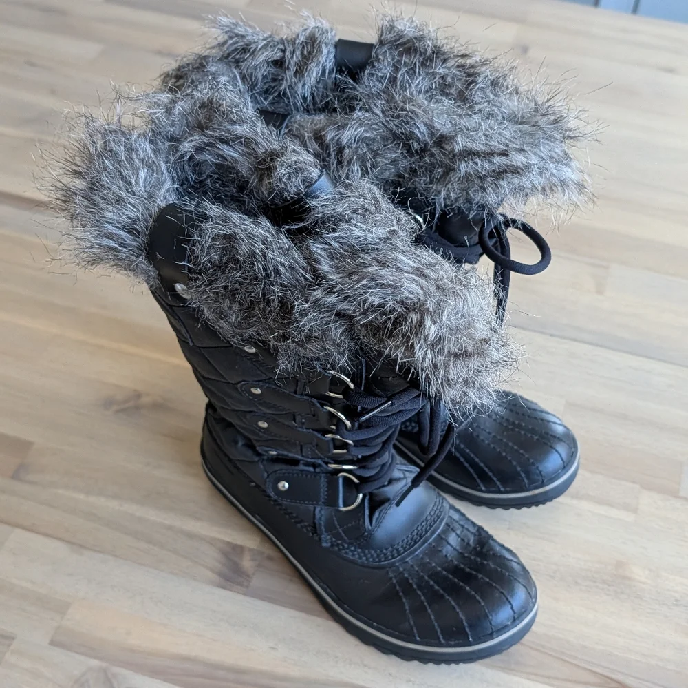 Sorel Women's Black Tofino II LL1846-011 Quilted Faux Fur Winter Boots Sz US 7.5